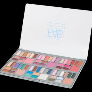 Action Make-Up^FAB Factory make-uppalette